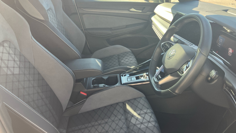 Volkswagen Golf 1.5 eTSI 150 R-Line 5dr DSG Petrol Hatchback